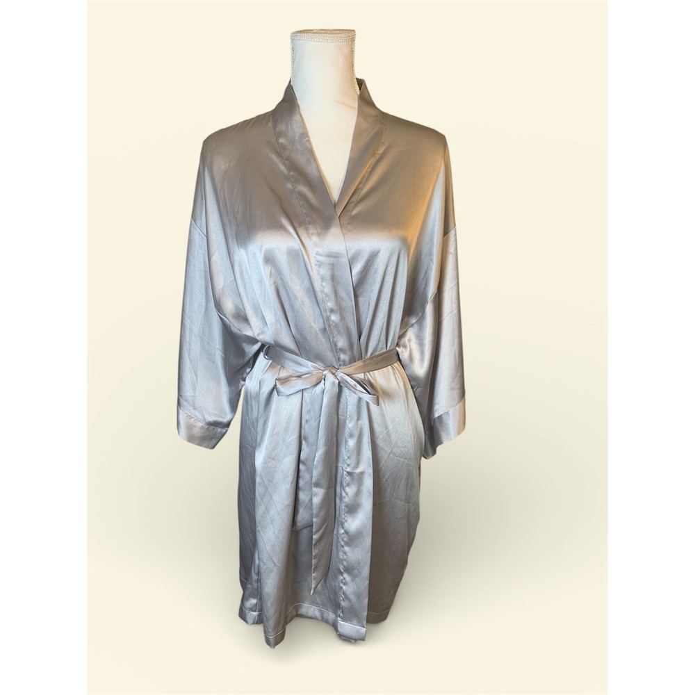 Victorias Secret Angels Silver Satin Kimono Robe M/L Grey Sleepwear Preloved